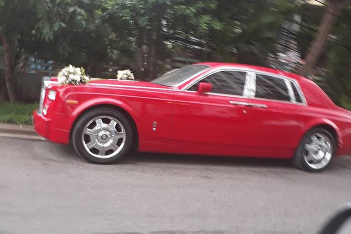 Cap doi xe sang Rolls-Royce chuc ty ruoc dau tai Ha Noi-Hinh-3